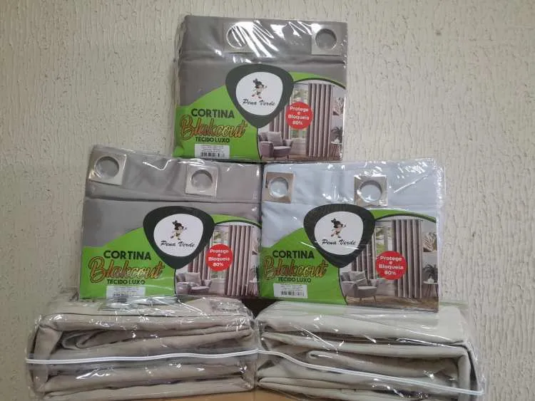 Cortina Blackout Tecido Luxo 270 x 180 Veda 80 por Cento Cores Sortidas Pena Verde — Cortina Blackout Tecido 300x260  - 80%